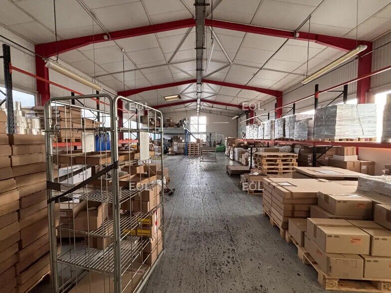 Local d'activités dans Argenteuil à vendre - Photo du bâtiment - Image 2 de 6