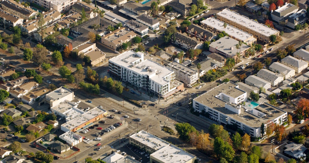 12444 Chandler Blvd, North Hollywood, CA à louer - Aérien - Image 3 de 15