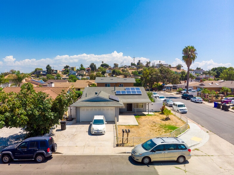 201 Treewood St, San Diego, CA for sale - Building Photo - Image 3 of 11