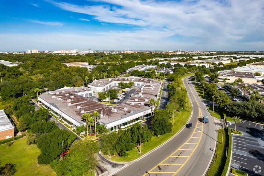 7901 Kingspointe Pky, Orlando, FL à vendre - Aérien - Image 2 de 25