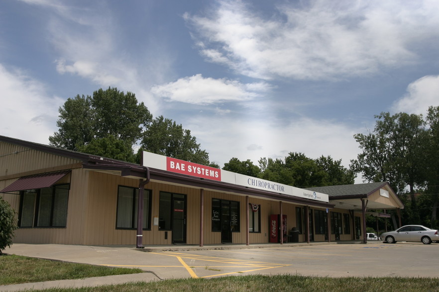 320-360 Santa Fe St, Leavenworth, KS for lease - Building Photo - Image 2 of 2