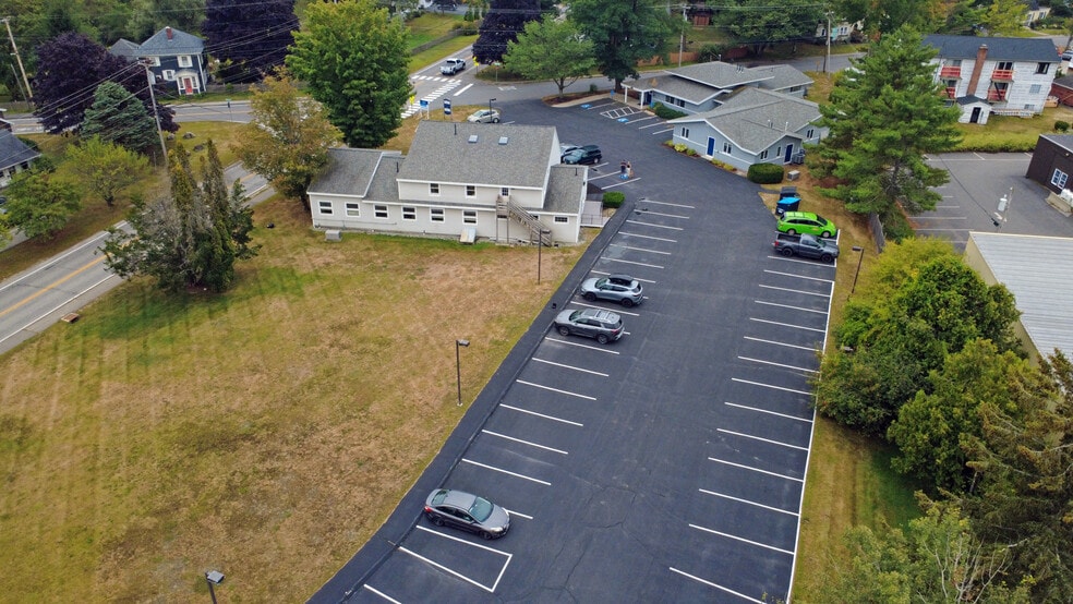 74 Bayview St, Yarmouth, ME for lease - Building Photo - Image 2 of 5