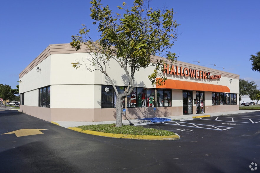 5120 S Cleveland Ave, Fort Myers, FL for sale - Primary Photo - Image 1 of 4