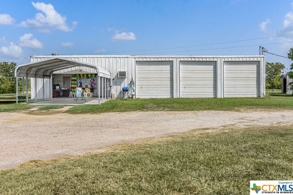 116 Danny Ln, Port Lavaca, TX for sale Primary Photo- Image 1 of 7