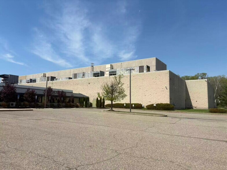 301 Cuthbert Blvd, Cherry Hill, NJ à vendre - Photo du bâtiment - Image 3 de 69