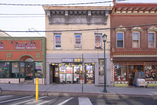 Plus de détails pour 7 New Main St, Haverstraw, NY - Commerce de détail à louer
