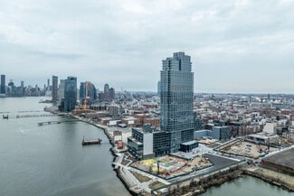 Plus de détails pour 60 Wharf Dr, Brooklyn, NY - Commerce de détail à louer