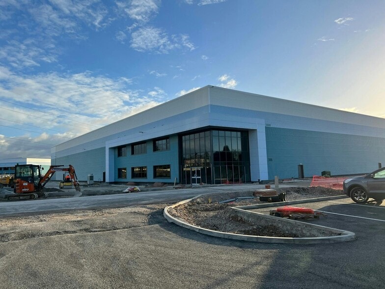 Crewe Rd, Stoke On Trent for lease - Building Photo - Image 3 of 12