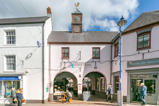 Plus de détails pour Cibi Walk, Abergavenny - Vente au détail à louer