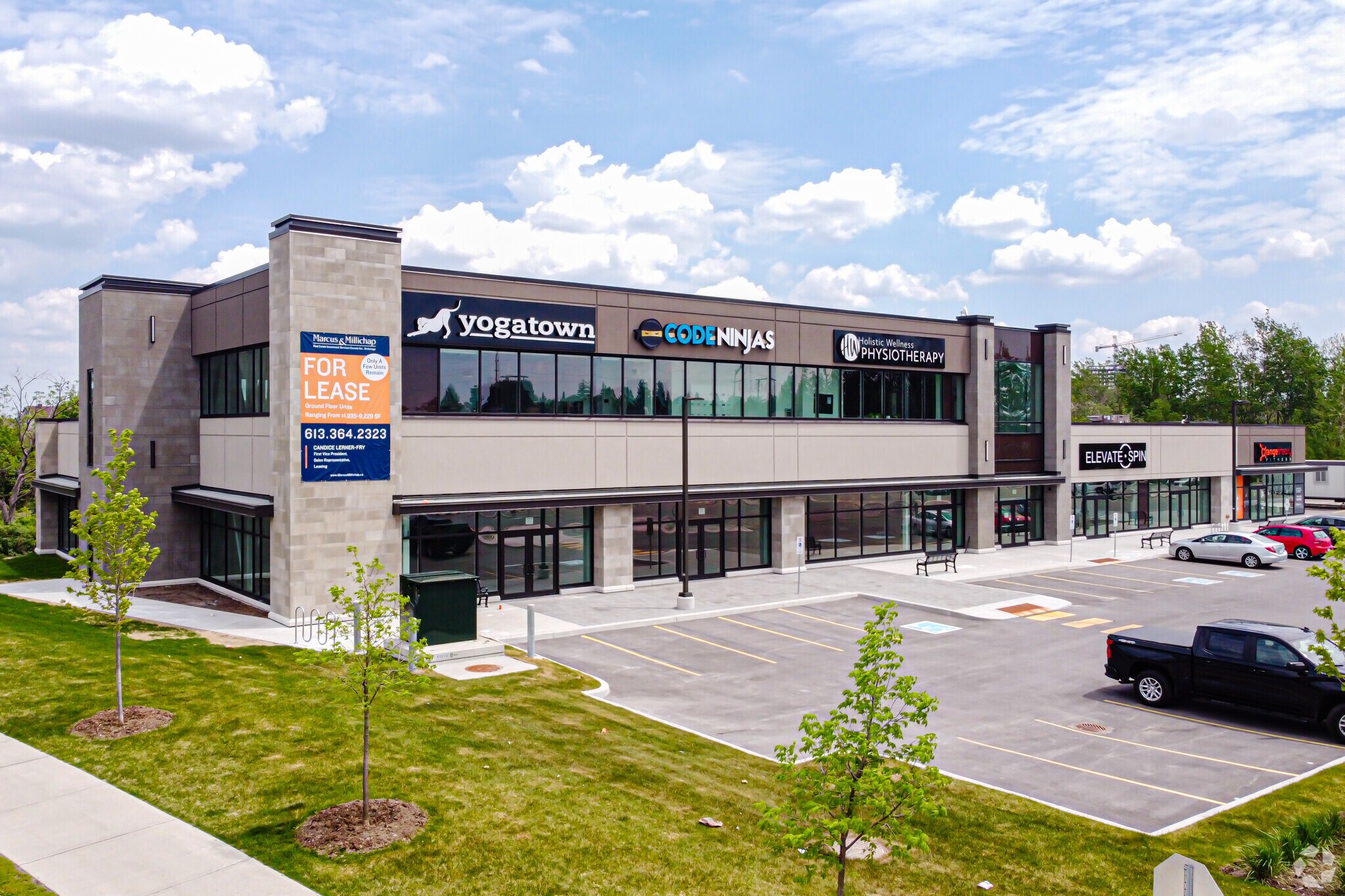 34 Highbury Park Dr, Ottawa, ON à vendre Photo principale- Image 1 de 1