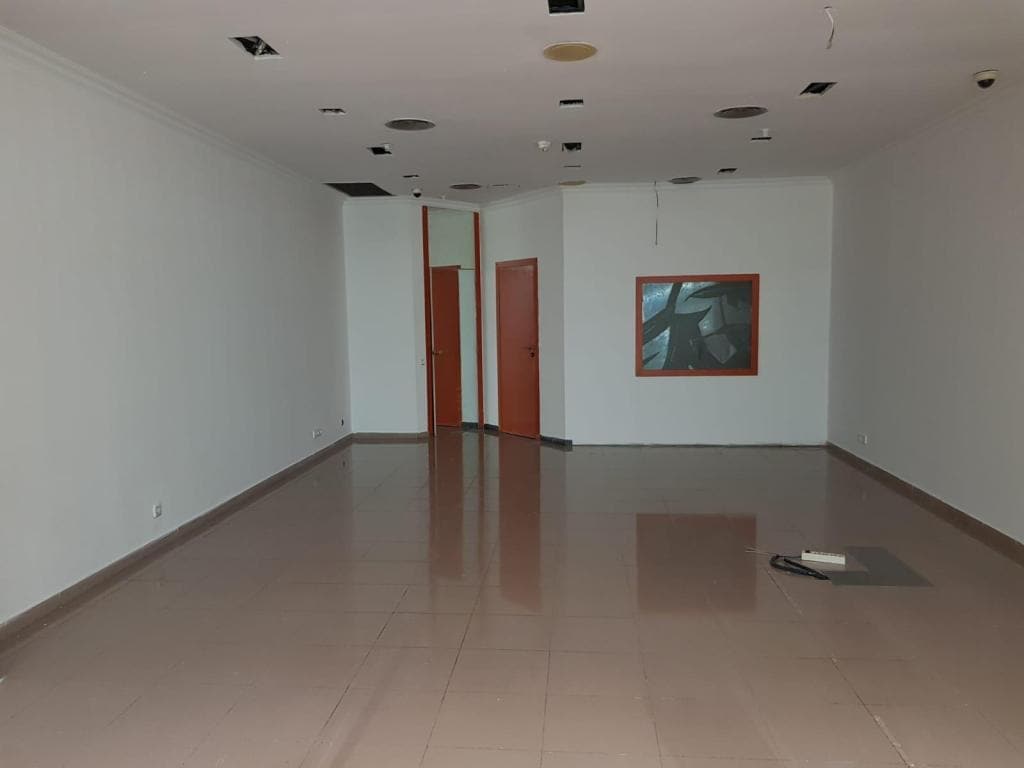 Sant Joan Despí, BAR 08970 - Unit 01 -  - Interior Photo - Image 1 of 8