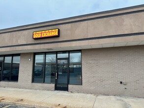 3208 S Alpine Rd, Rockford, IL for lease Building Photo- Image 1 of 3