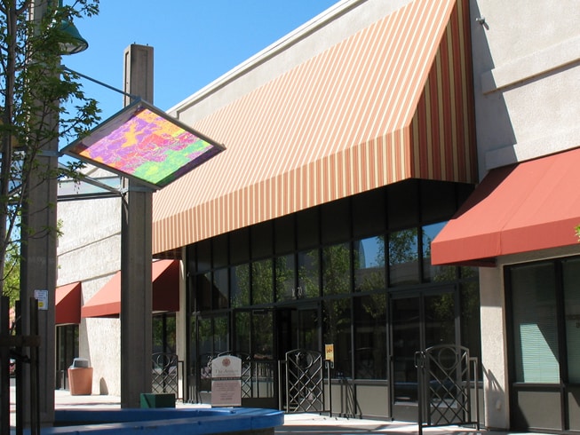 1670 Market St, Redding, CA for lease - Building Photo - Image 1 of 2