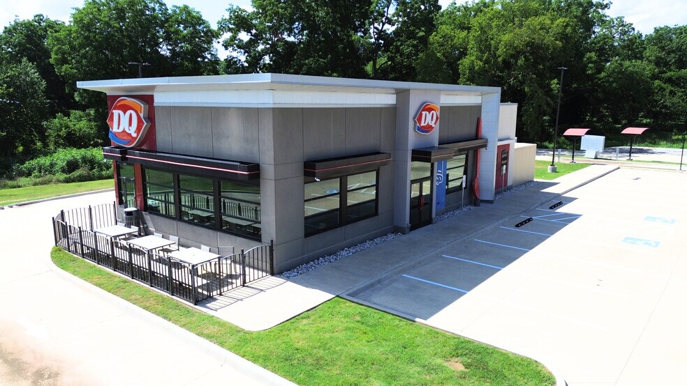 901 E Main St, Tishomingo, OK à louer - Photo principale - Image 1 de 4