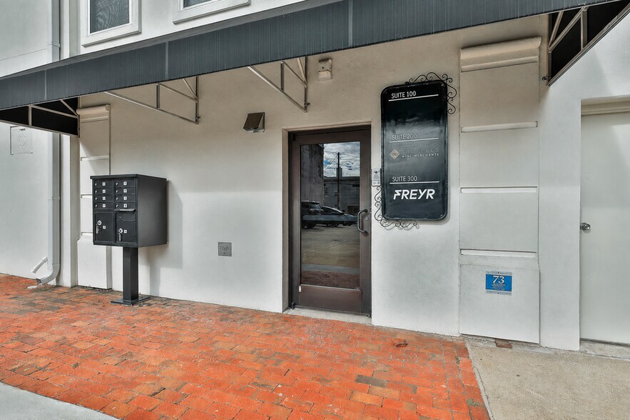 6-8 E Court Sq, Newnan, GA à louer - Photo du bâtiment - Image 2 de 23