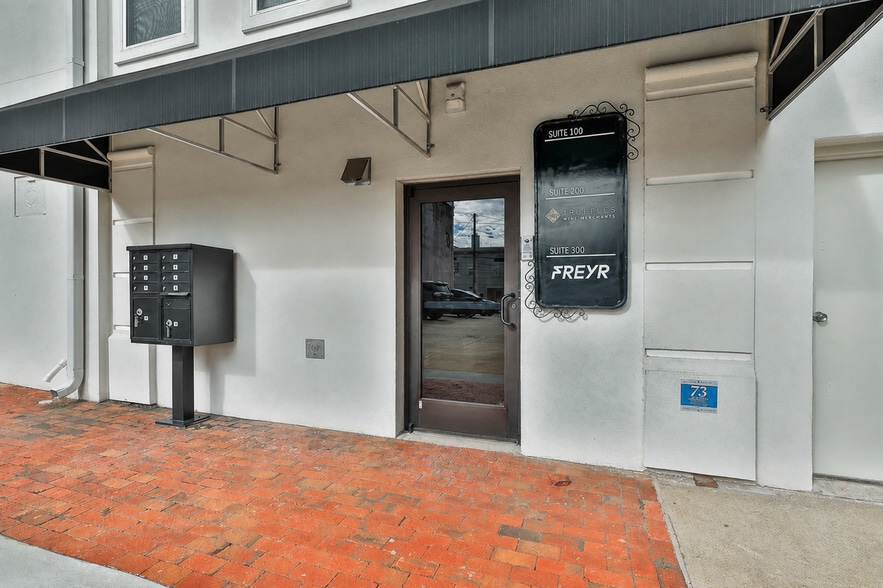 6-8 E Court Sq, Newnan, GA à louer - Photo du bâtiment - Image 2 de 23