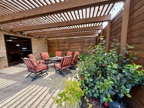 150 Vallecitos de Oro, San Marcos, CA for lease Interior Photo- Image 2 of 4