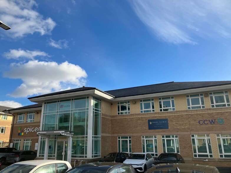 Mulberry Dr, Cardiff à louer - Photo du bâtiment - Image 2 de 2