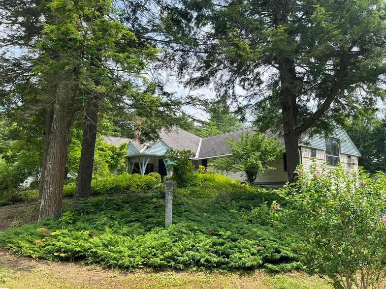 457 Route 123, Sharon, NH à vendre - Photo du bâtiment - Image 2 de 34