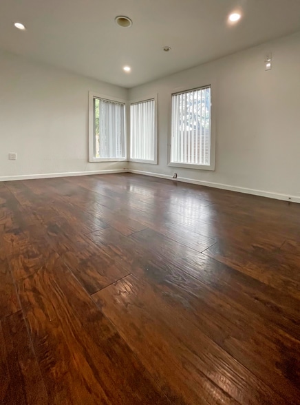 3500 S Lamar Blvd, Austin, TX for lease - Interior Photo - Image 3 of 5