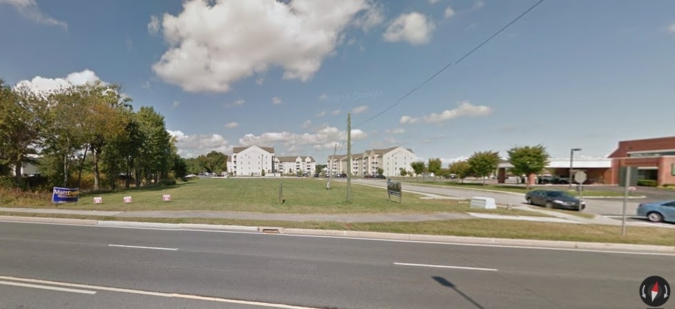 1037 Forrest Ave, Dover, DE à vendre - Photo du bâtiment - Image 2 de 2