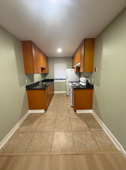 2124 90th Ave, Oakland, CA à vendre - Photo du bâtiment - Image 3 de 10