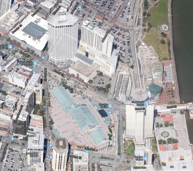 365 Canal St, New Orleans, LA for lease - Building Photo - Image 2 of 13