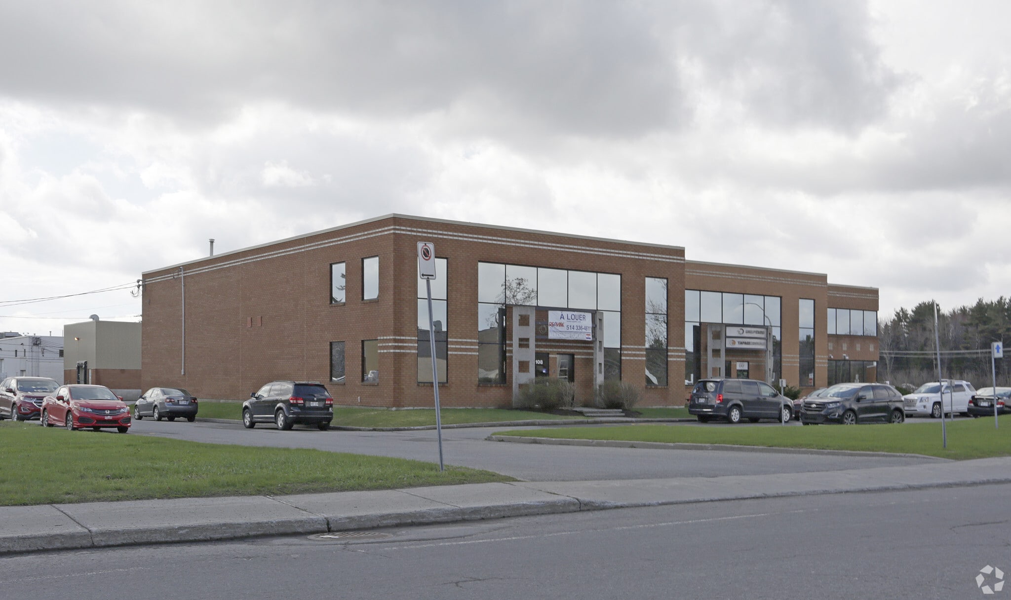 1060 Boul Michèle-Bohec, Blainville, QC à louer Photo principale- Image 1 de 6