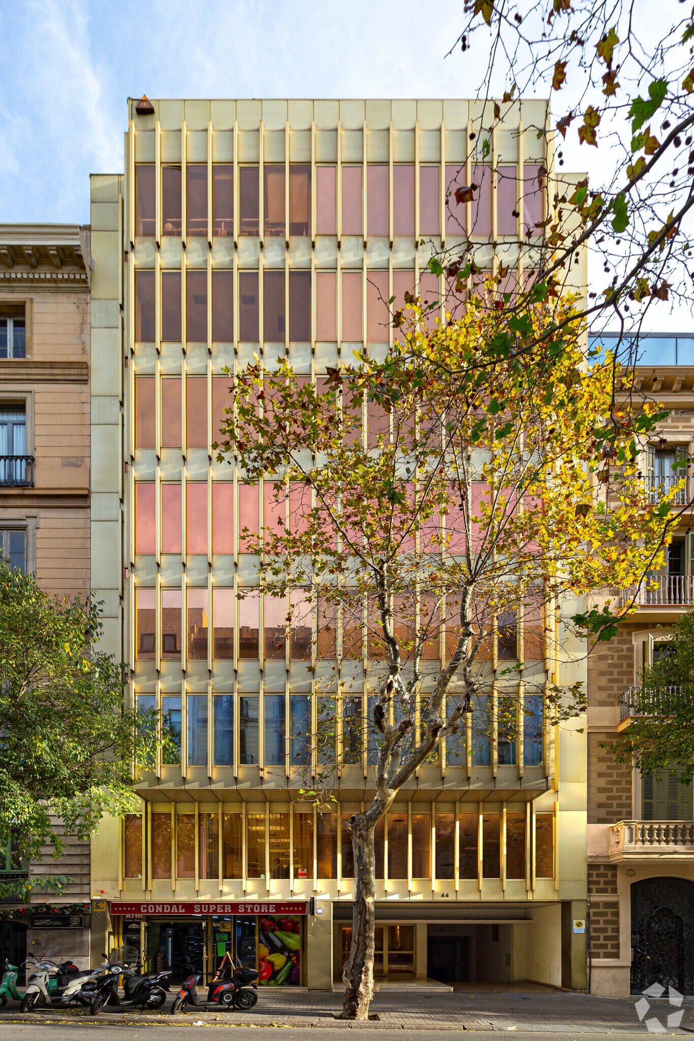 Bureau dans Barcelone, Barcelona à louer Photo du bâtiment- Image 1 de 4