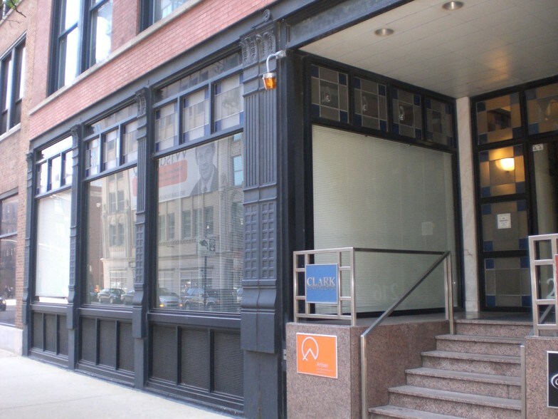 216 S Jefferson St, Chicago, IL à vendre - Photo du bâtiment - Image 3 de 60