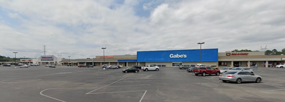 731 Battlefield Pky, Fort Oglethorpe, GA à louer - Photo du bâtiment - Image 2 de 5