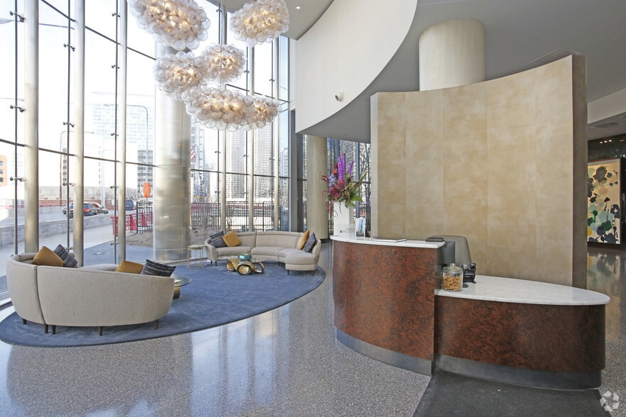 727 W Madison St, Chicago, IL for lease - Lobby - Image 2 of 27