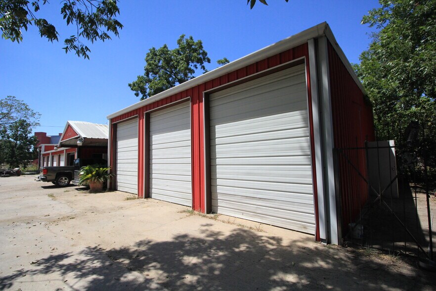 2736 Fennell St, Houston, TX à louer - Photo du bâtiment - Image 2 de 4