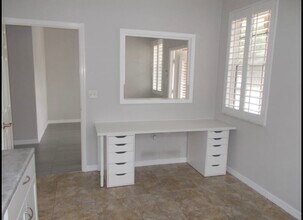 11043 Countryway Blvd, Tampa, FL for lease Interior Photo- Image 2 of 12