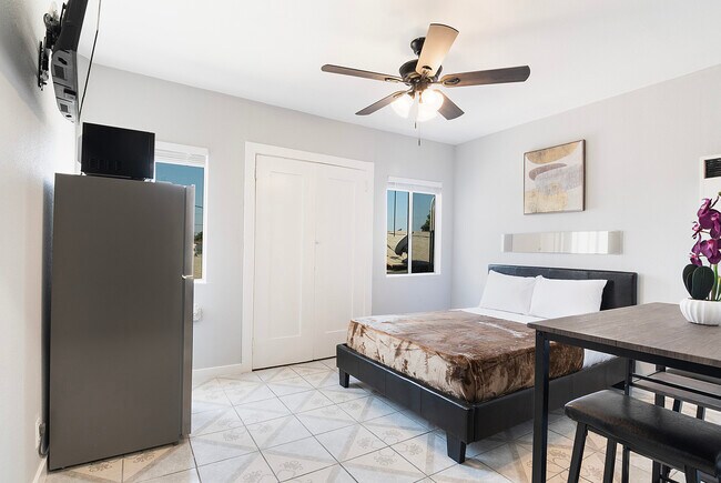 More details for 930-932 Fraser Ave, Los Angeles, CA - Multifamily for Sale