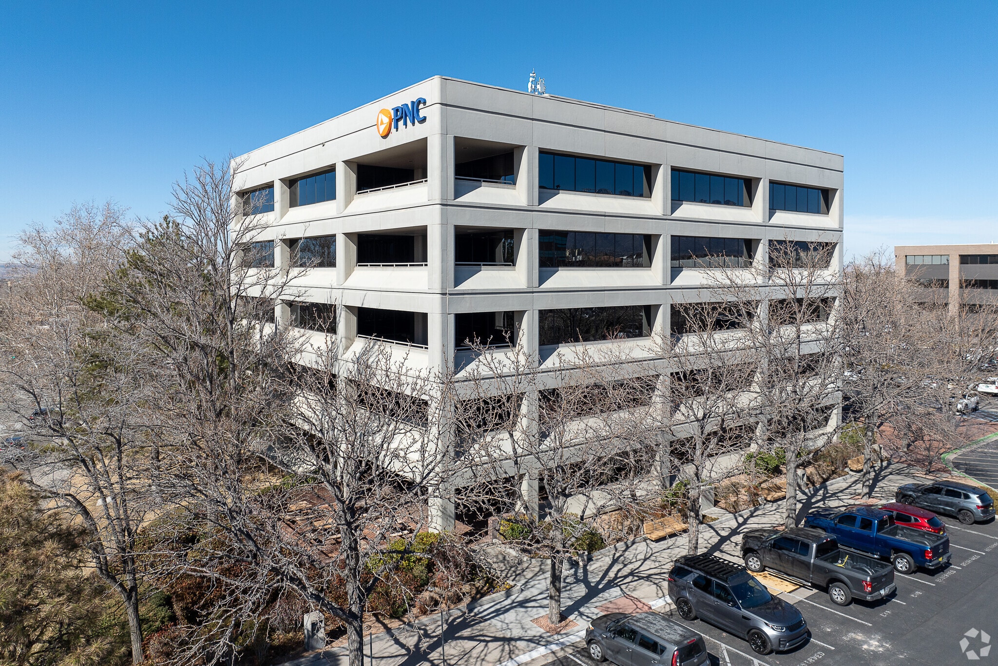 6001 Indian School Rd NE, Albuquerque, NM à louer Photo principale- Image 1 de 4