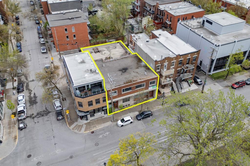 4240-4244 Rue Adam, Montréal, QC à vendre Photo du bâtiment- Image 1 de 6