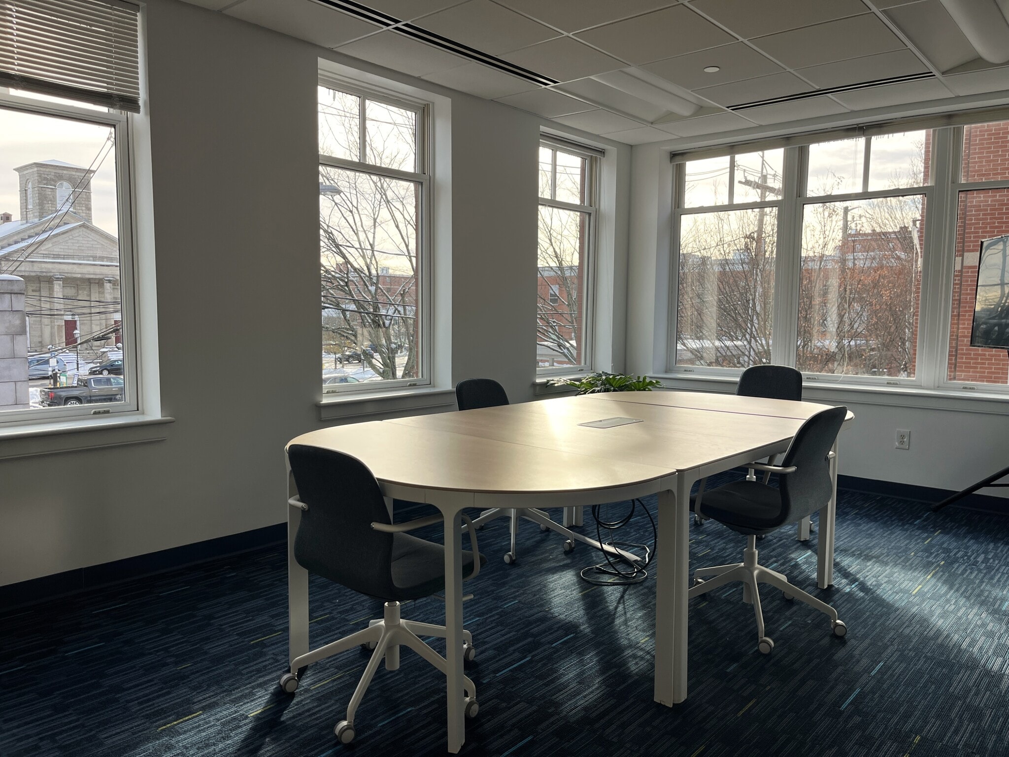 10 Pleasant St, Portsmouth, NH for lease Interior Photo- Image 1 of 5