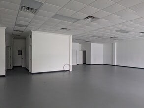 219 W Meyers Ave, Mascotte, FL à louer Photo intérieure- Image 2 de 2