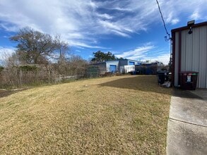 5490 Washington Blvd, Beaumont, TX for lease Building Photo- Image 2 of 25