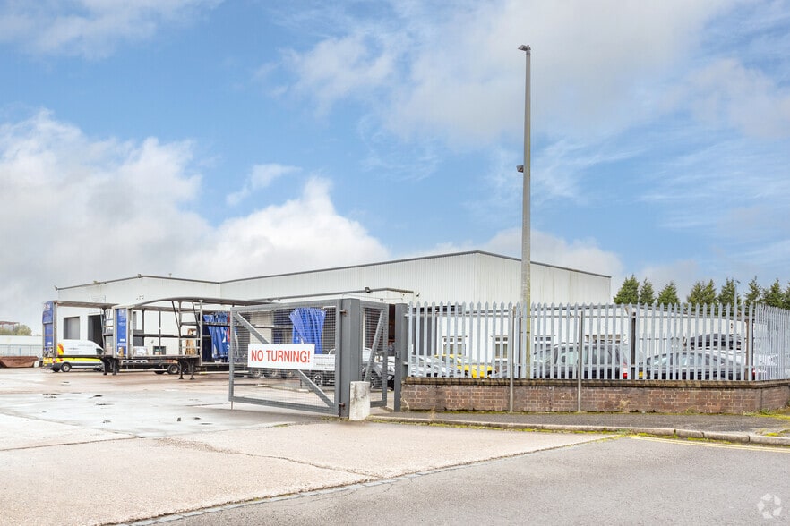 Elswick Rd, Stoke On Trent for sale - Primary Photo - Image 1 of 25