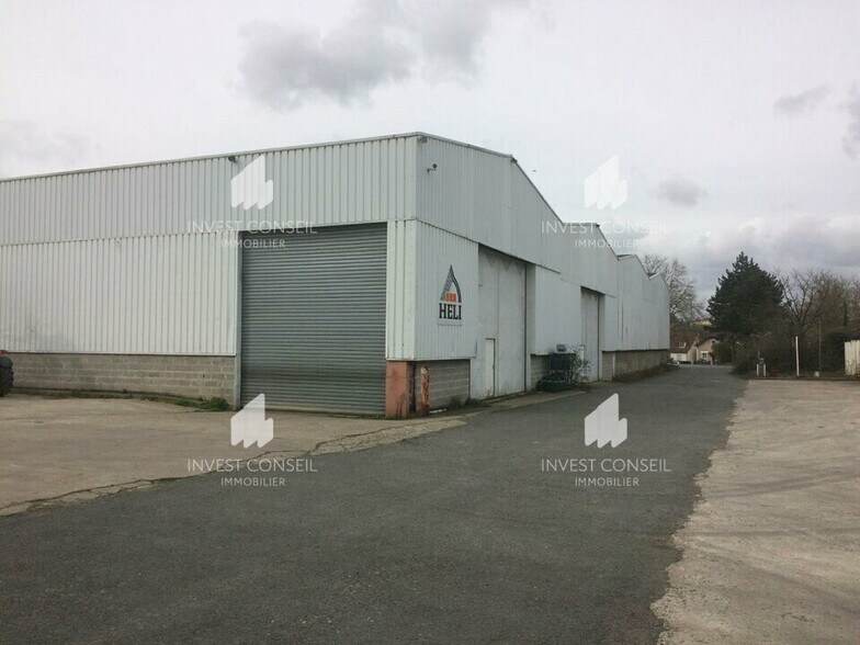 22 Avenue Du Château, SAINT-OUEN-L'AUMONE à louer - Photo du bâtiment - Image 2 de 9