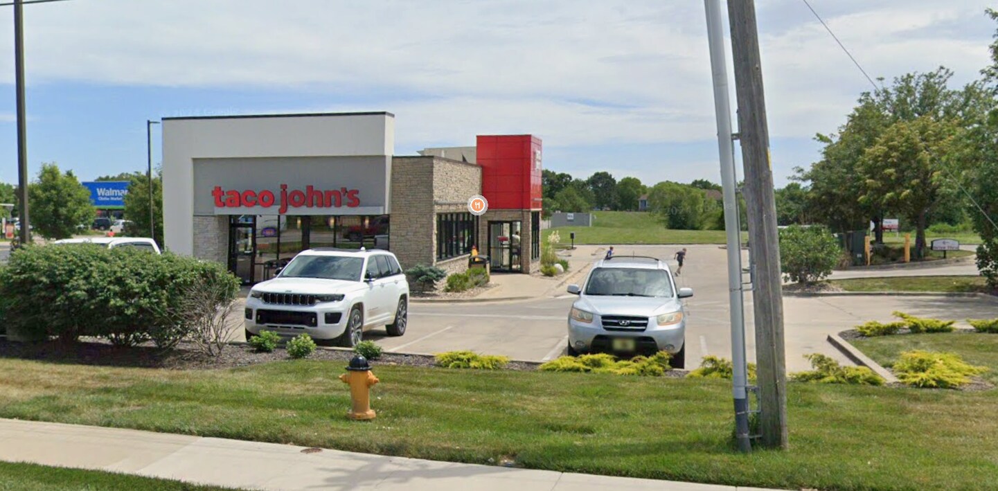 18617 E 151st St, Olathe, KS for lease Building Photo- Image 1 of 2