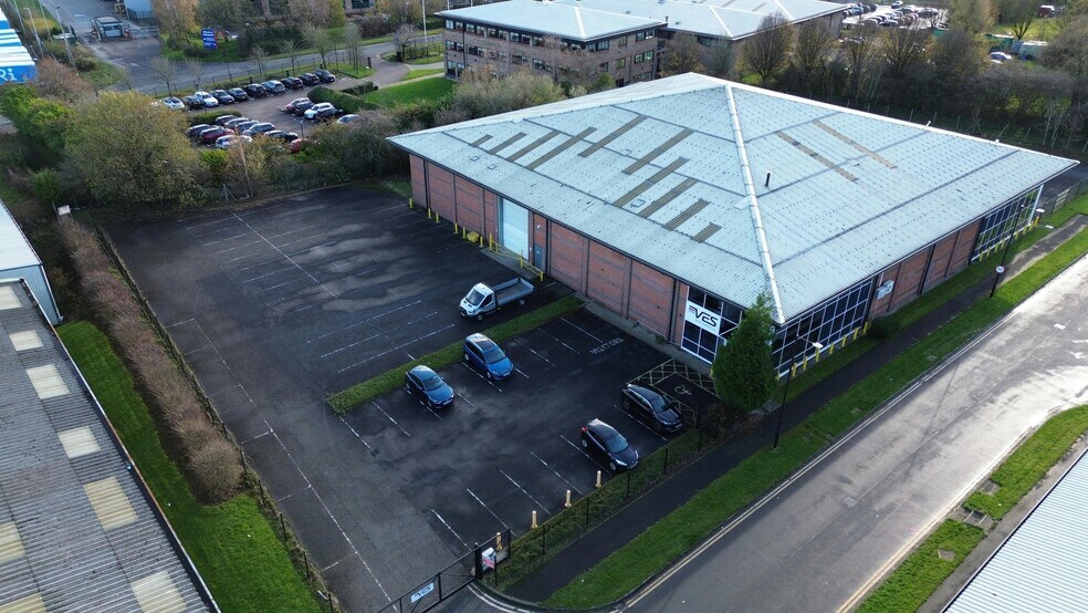 Barrs Fold Rd, Bolton à louer - Photo du bâtiment - Image 2 de 6
