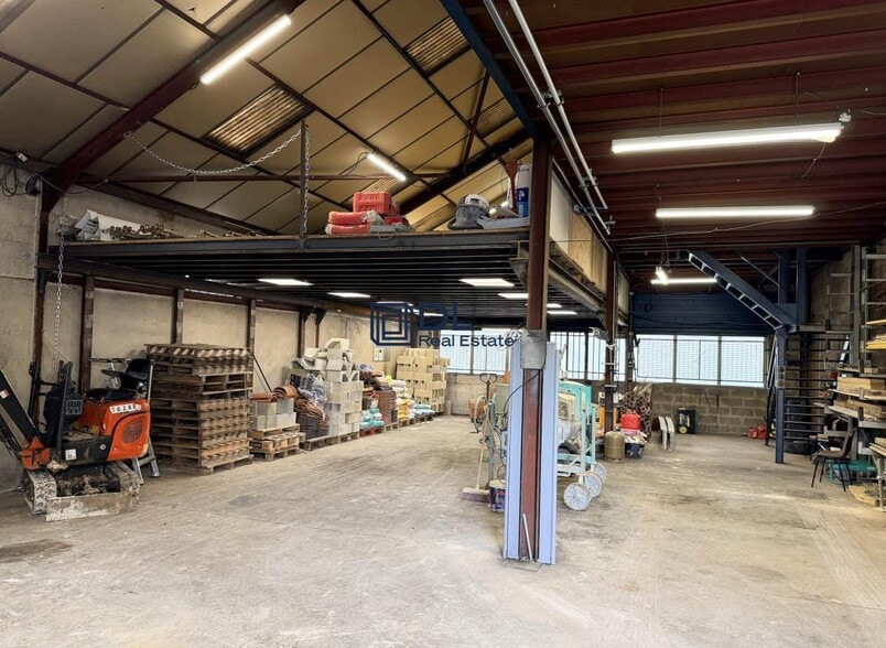 Flex in Orly for sale - Interior Photo - Image 1 of 3