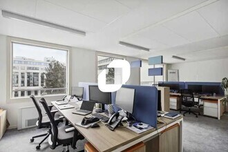 11-19 Rue De La Vanne, Montrouge for lease Interior Photo- Image 1 of 14