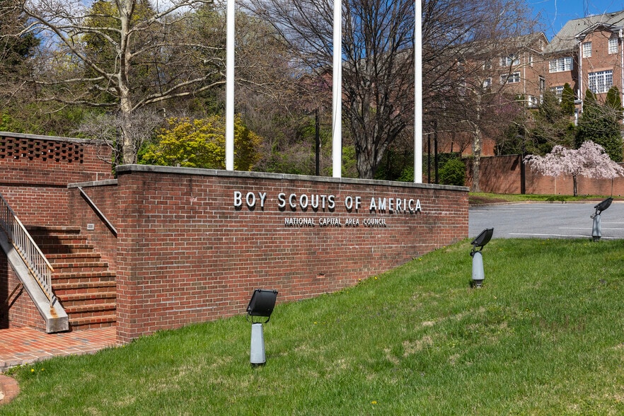 9190 Rockville Pike, Bethesda, MD for sale - Building Photo - Image 3 of 4