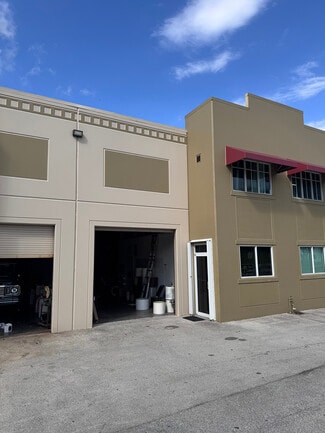 Plus de détails pour 1520 SE Niemeyer Cir, Port Saint Lucie, FL - Industriel à louer