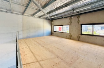 3 Decora Drive, Jilliby for lease Interior Photo- Image 2 of 3