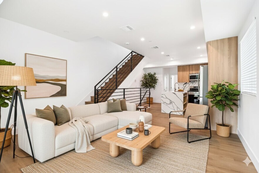 4512 St Elmo Dr, Los Angeles, CA à vendre - Photo du bâtiment - Image 3 de 34